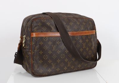 LOUIS VUITTON vintage Reporter