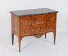 Louis XVI jumping chest of drawers - Transition