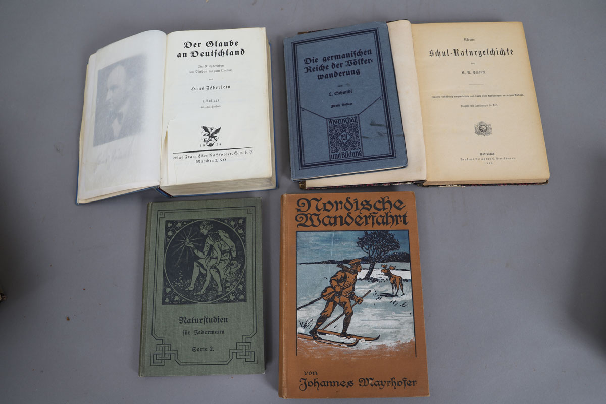 LOT of 5 volumes in German language.