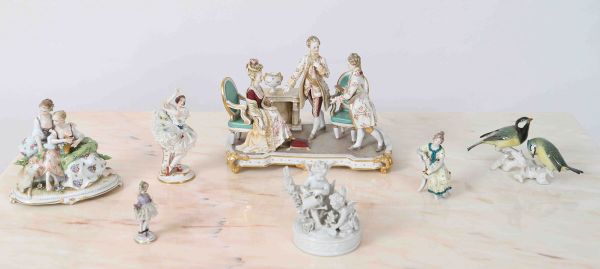 Set of 7 porcelains