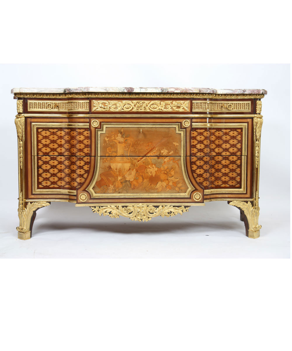 Exceptionnelle commode de château Louis XVI d'aprés RIESENER Versailles