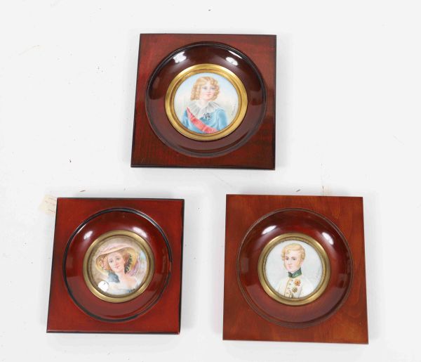 Set of 3 miniatures