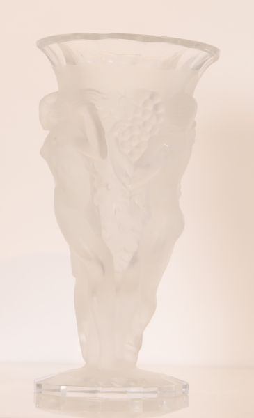 Dans le style LALIQUE - Vase bacchantes 