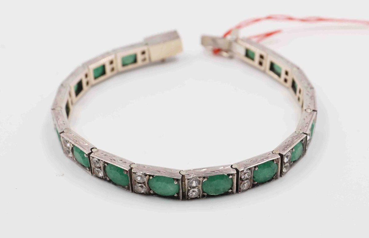 Emerald bracelet