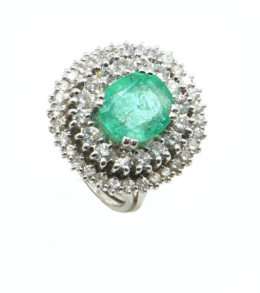 Important Emerald ring