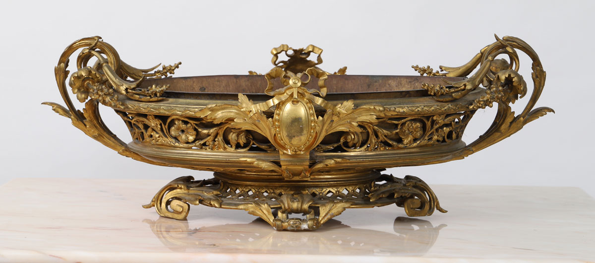 Large Louis XVI style table planter