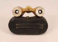 Pair of theater binoculars - Lemaire (Paris)