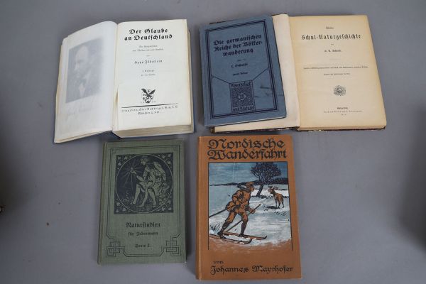 LOT of 5 volumes in German language.