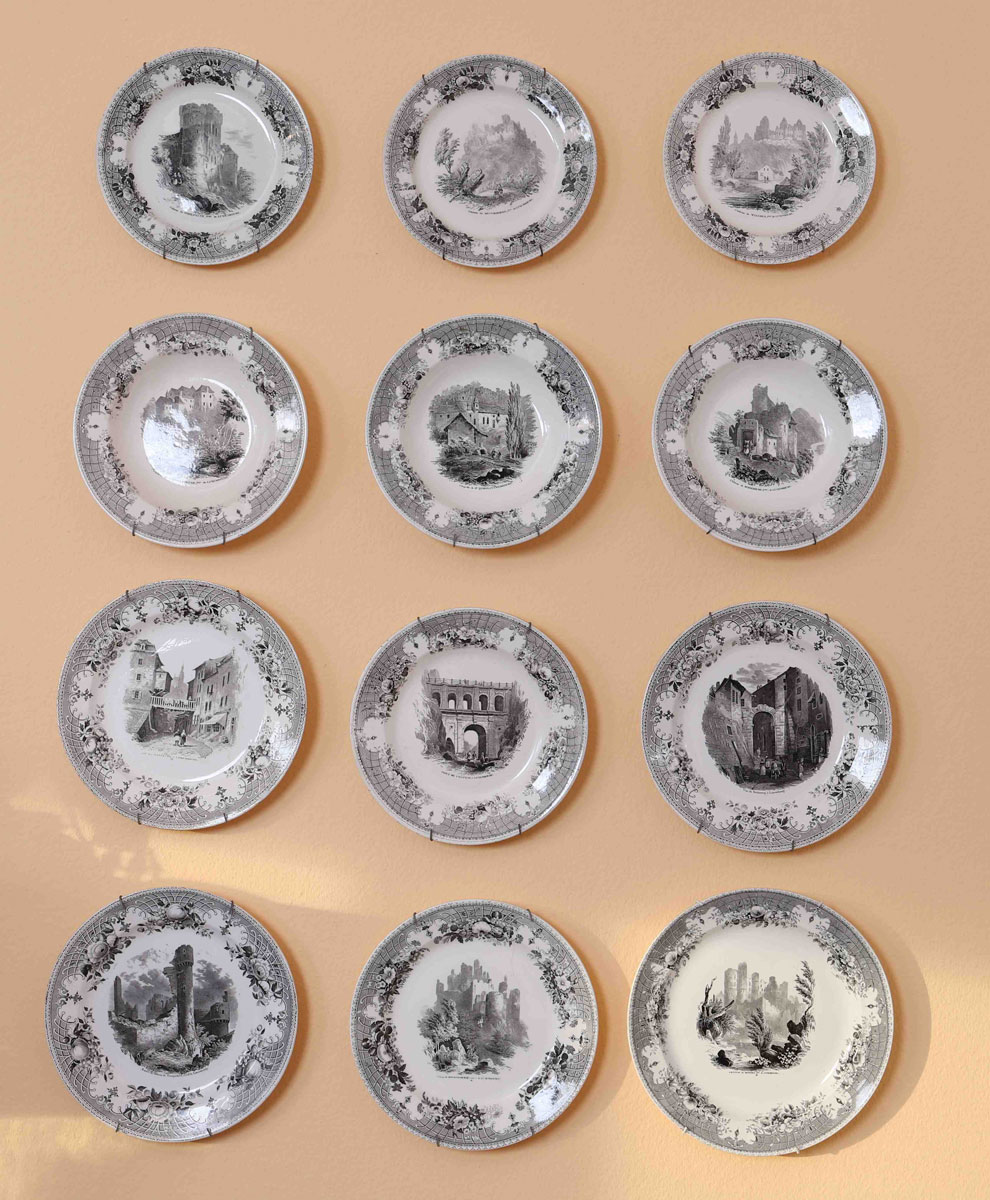 Set of 12 plates Boch Luxembourg