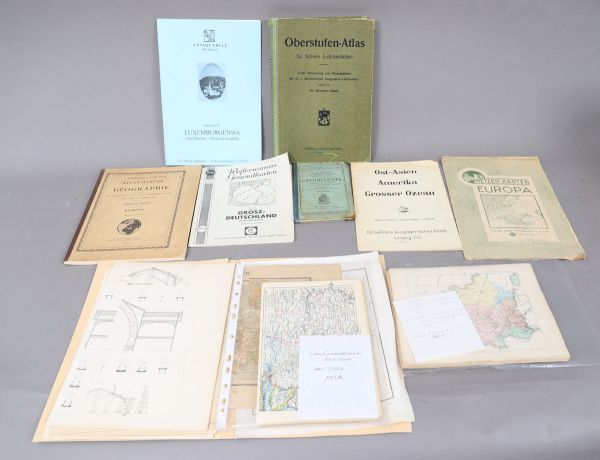 LOT de 10 ATLAS et livres de GEOGRAPHIE