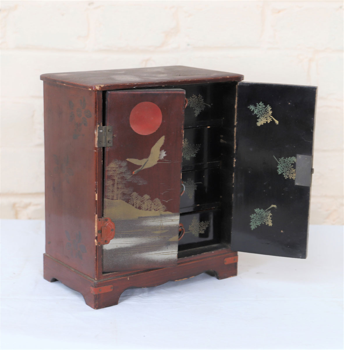 Small miniature cabinet - China