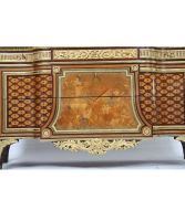 Exceptional Louis XVI chateau chest of drawers after RIESENER Versailles