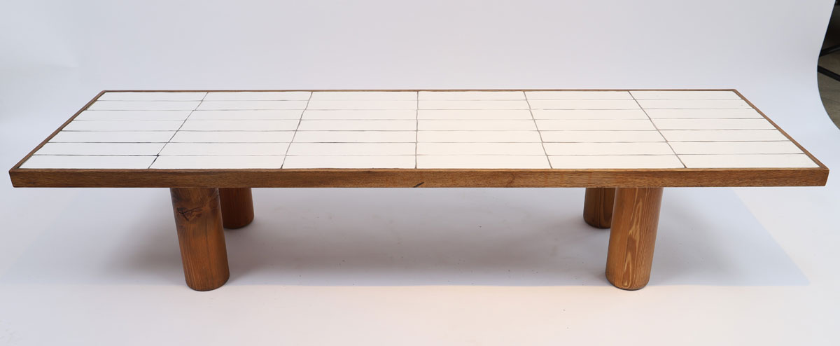 Table basse faience attr. Rogers Capron (1922-2006)