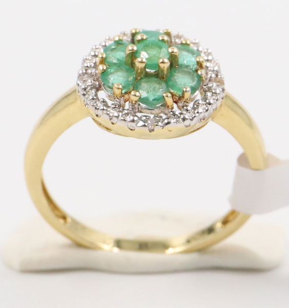 Bague fleur d'Emeraude 